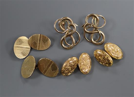 Two pairs of cufflinks incl. 9ct and a pair of earclips.